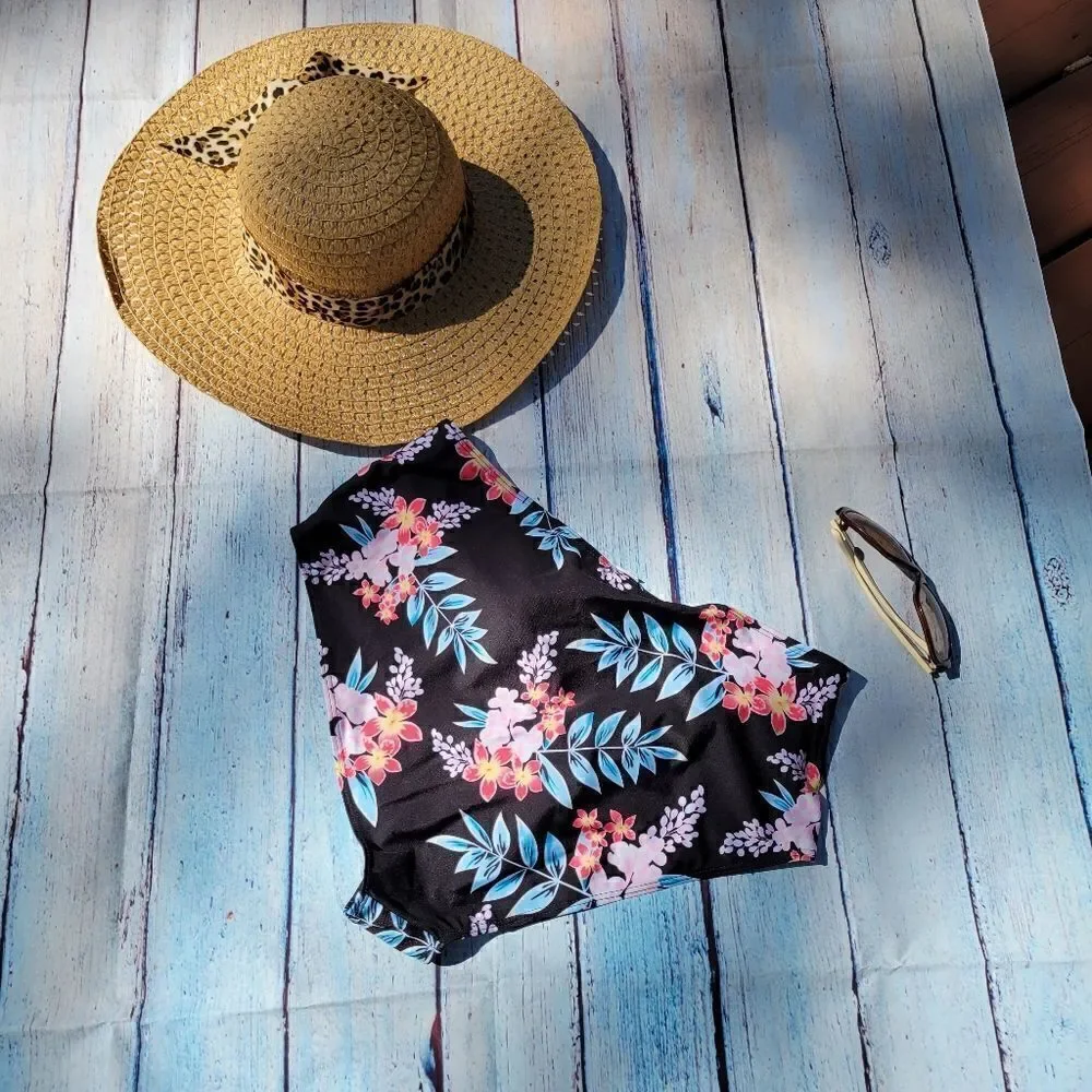 Women's Black Red Botanical Print Swimsuit Bottoms Size 2XL